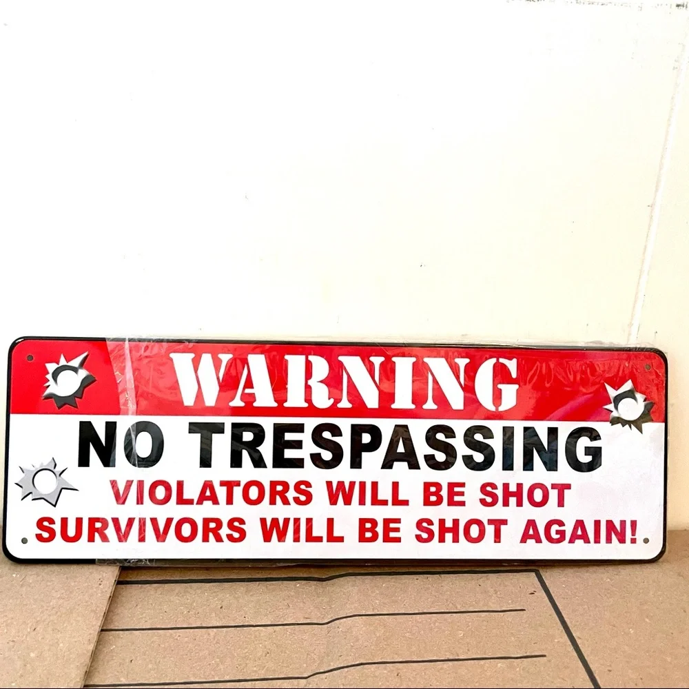 NEW No Trespassing Metal Sign